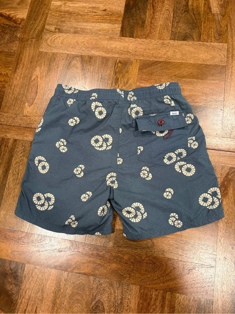 Katin Navy And Tan Print Swim Trunks with Drawstring Waist and Liner Mens Size S